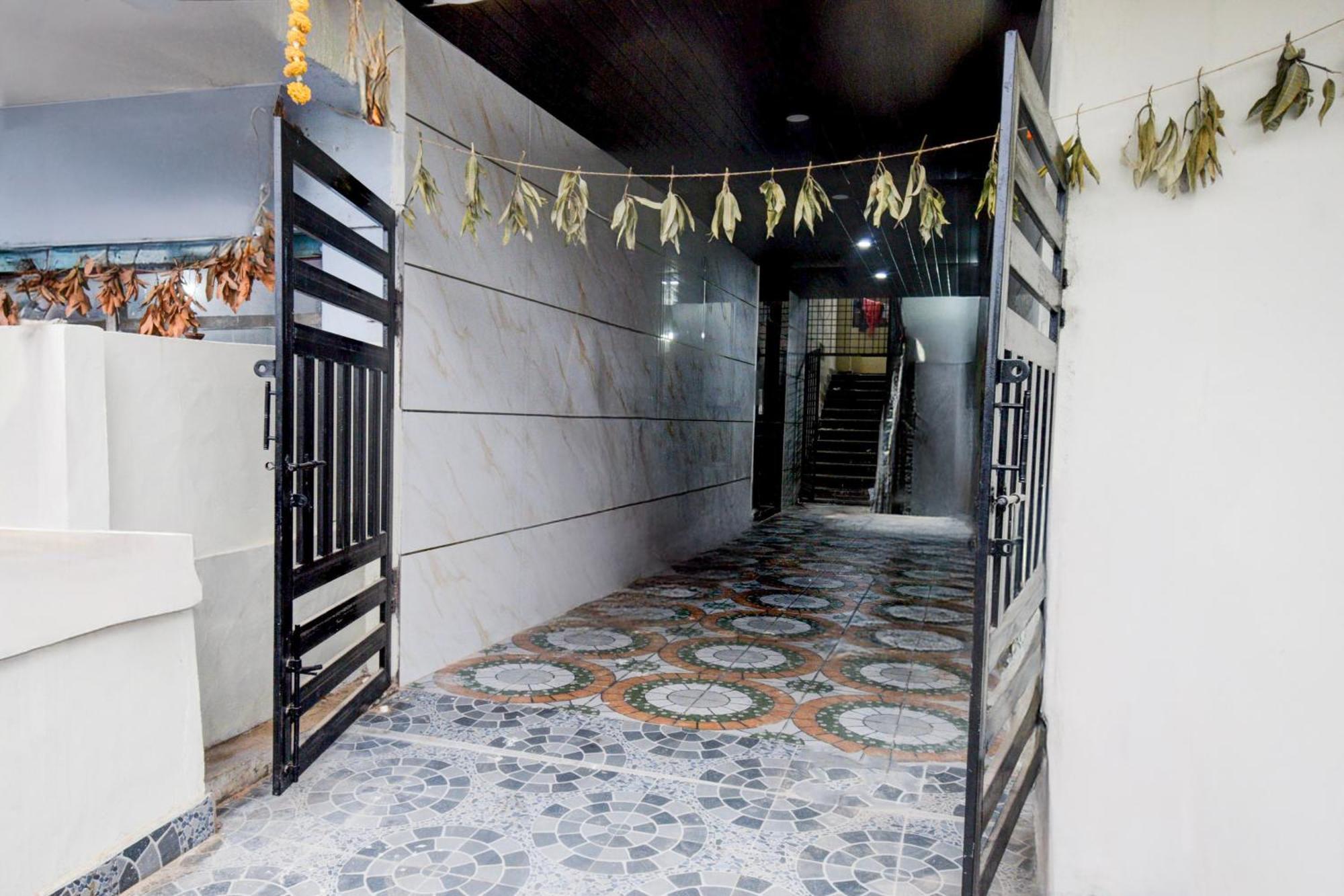 Super Collection O Srisailam Highway Hotel Shamshabad Bagian luar foto