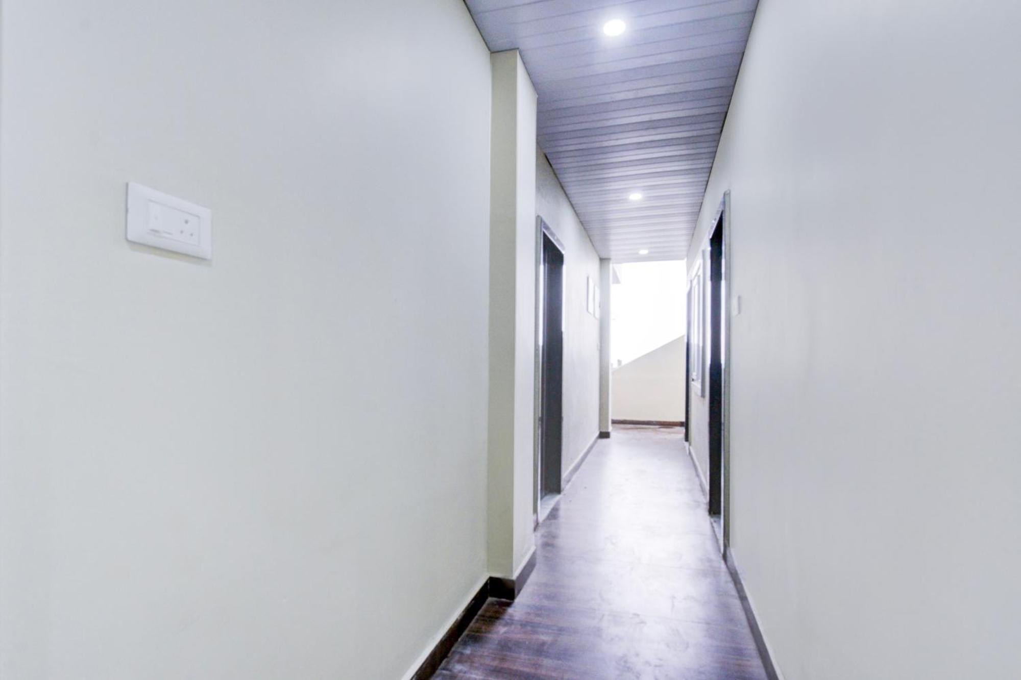 Super Collection O Srisailam Highway Hotel Shamshabad Bagian luar foto